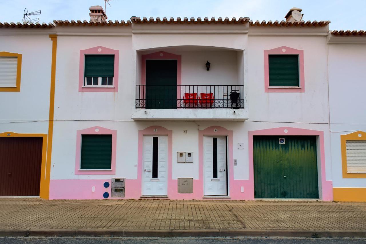 ヴィラ・ノヴァ・デ・ミルフォンテスCasa Cor-De-Rosaアパートメント エクステリア 写真